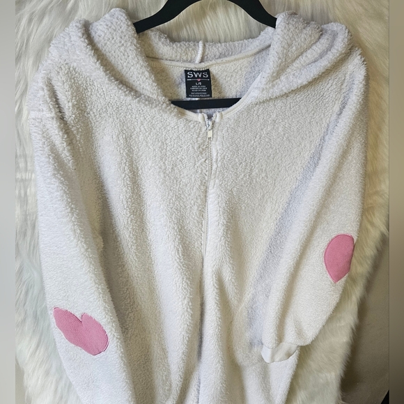 SWS Ultra Cute Hooded Unisex Polar Bear Onesie - Picture 2 of 10